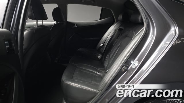 Kia K5 2013 — photo 16