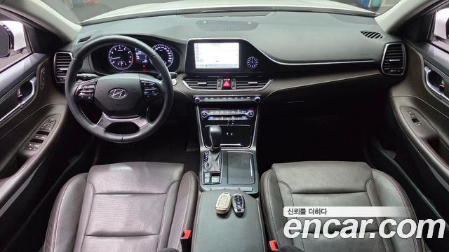 Hyundai Grandeur 2018 — photo 10