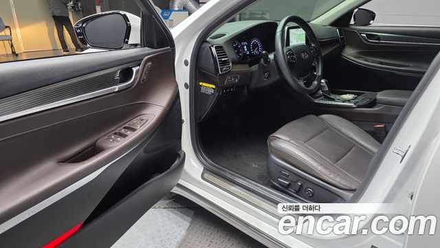 Hyundai Grandeur 2018 — photo 13