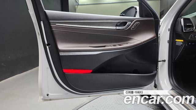 Hyundai Grandeur 2018 — photo 14