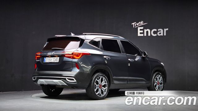 Kia Seltos 2023 — photo 2