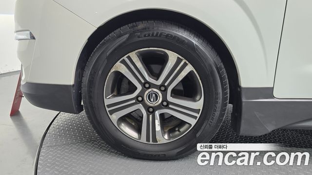 KG Mobility KORANDO 2015 — photo 5