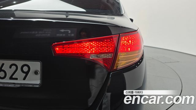 Kia K5 2013 — photo 9