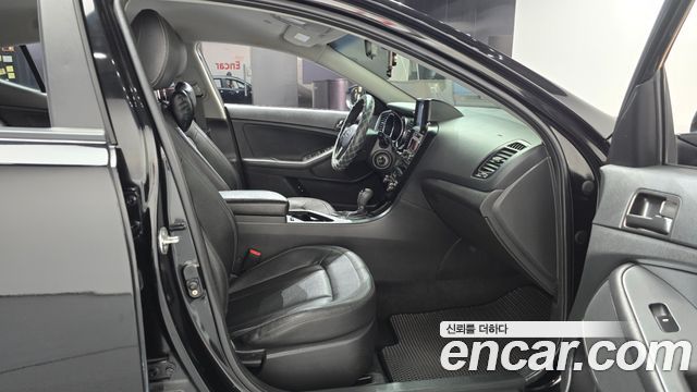 Kia K5 2013 — photo 16
