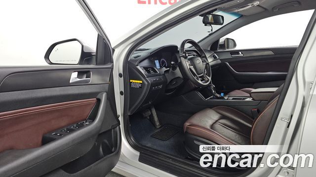Hyundai Sonata 2017 — photo 13