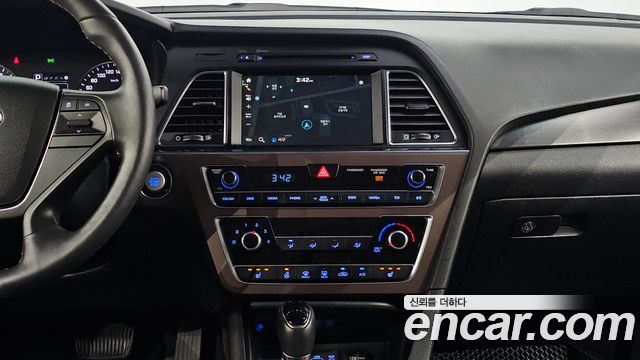Hyundai Sonata 2017 — photo 20