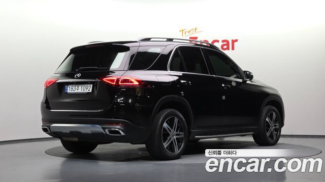 Mercedes-Benz GLE-Class 2020 — photo 2