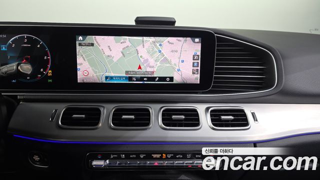Mercedes-Benz GLE-Class 2020 — photo 20