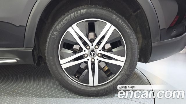 Mercedes-Benz GLE-Class 2020 — photo 7