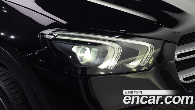 Mercedes-Benz GLE-Class 2020 — photo 8