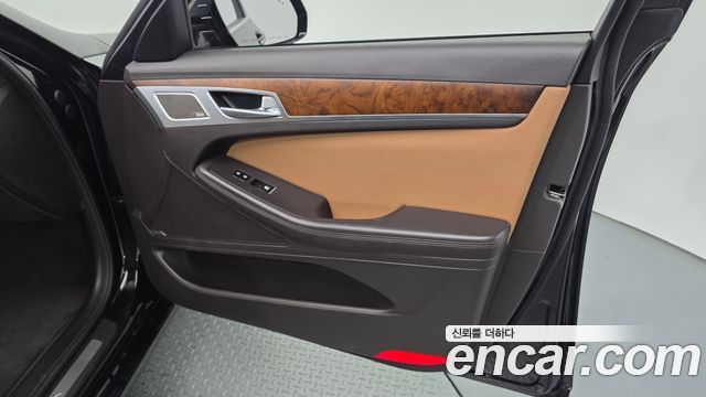 Genesis G80 2017 — photo 14