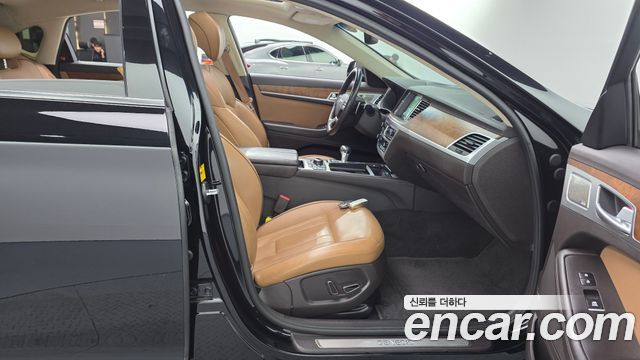 Genesis G80 2017 — photo 16