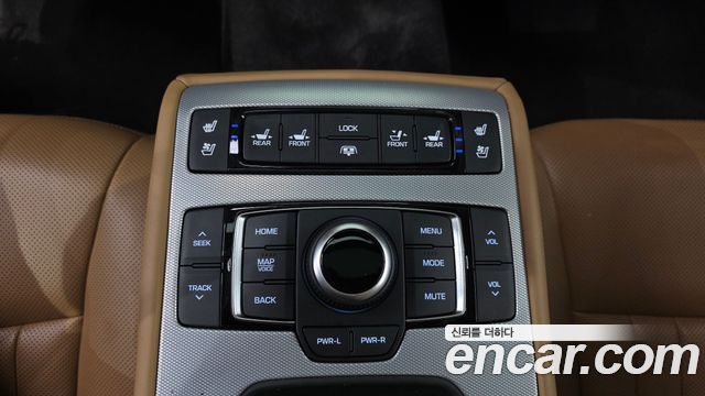 Genesis G80 2017 — photo 32