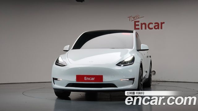 Tesla Model Y 2022 — photo 3