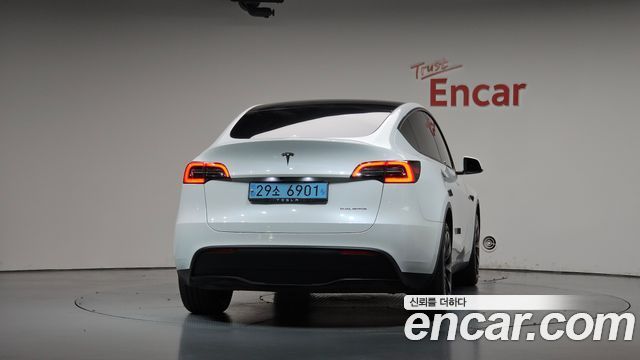 Tesla Model Y 2022 — photo 4