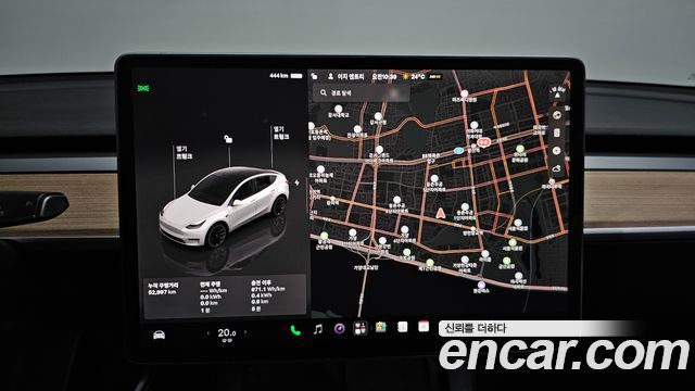 Tesla Model Y 2022 — photo 20