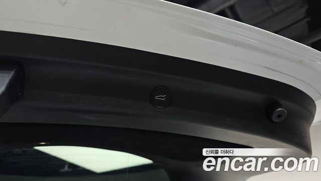 Tesla Model Y 2022 — photo 27
