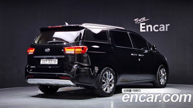 Kia Canival 2017 — photo 2
