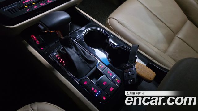 Kia Canival 2019 — photo 12