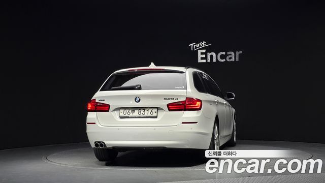 BMW 5-Series 2015 — photo 4