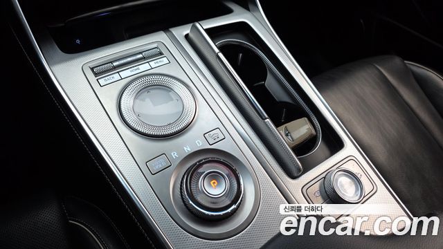 Genesis GV80 2020 — photo 12