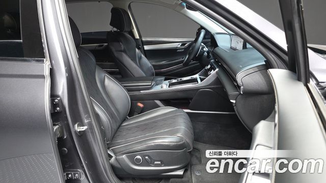 Genesis GV80 2020 — photo 17