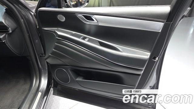 Genesis GV80 2020 — photo 14