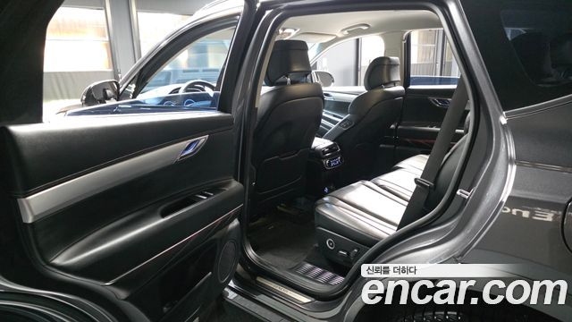 Genesis GV80 2020 — photo 16