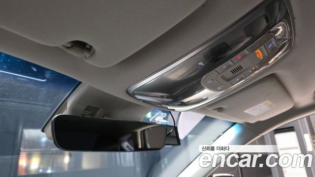Genesis GV80 2020 — photo 28