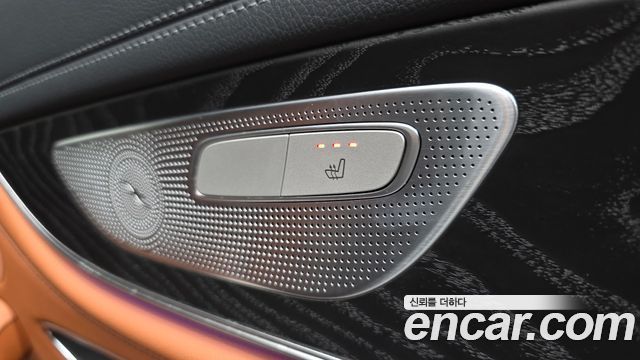 Mercedes-Benz CLS-Class 2022 — photo 24