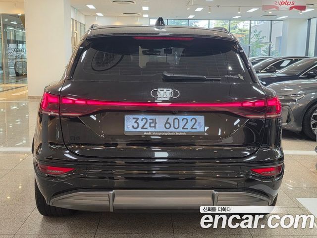 Audi Q6 e-tron 2025 — photo 4