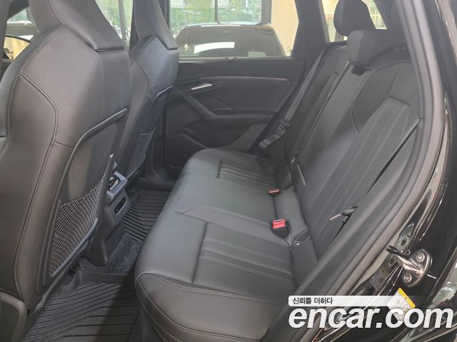 Audi Q6 e-tron 2025 — photo 15