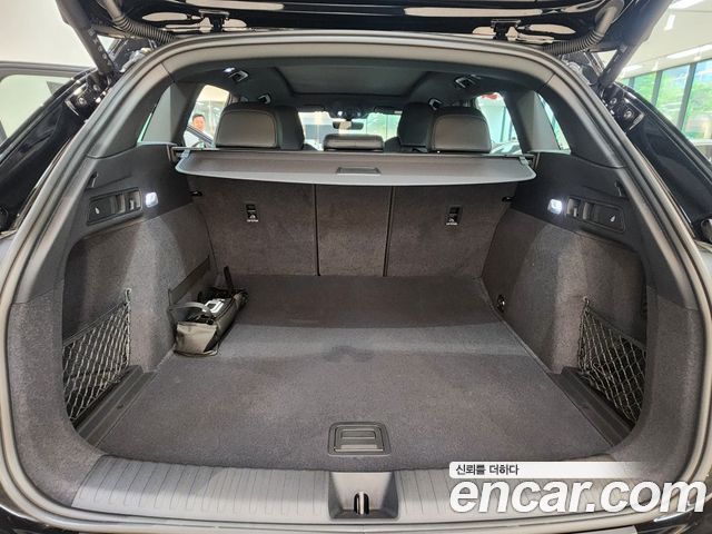 Audi Q6 e-tron 2025 — photo 17
