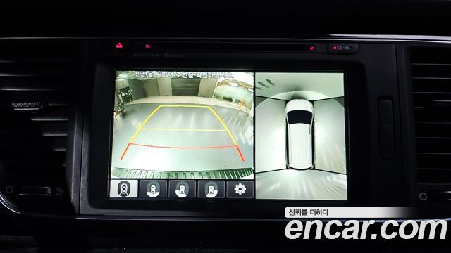Kia Canival 2015 — photo 15