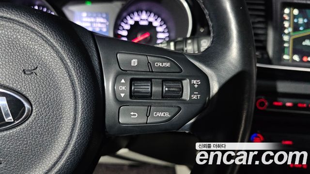 Kia Canival 2015 — photo 18