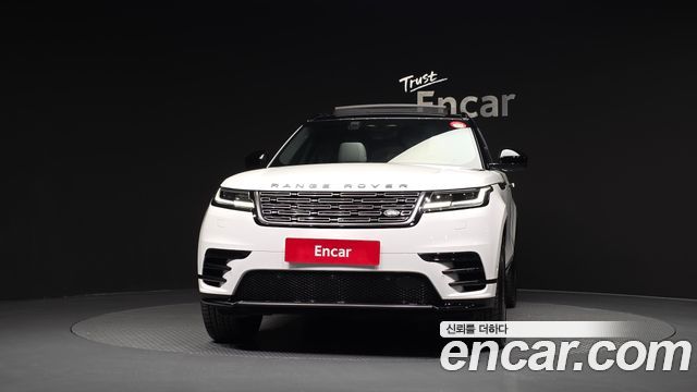 Land Rover Range Rover Velar 2026 — photo 3