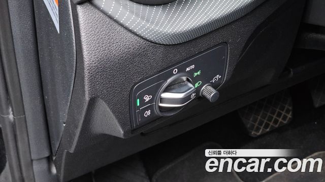 Audi Q2 2023 — photo 28