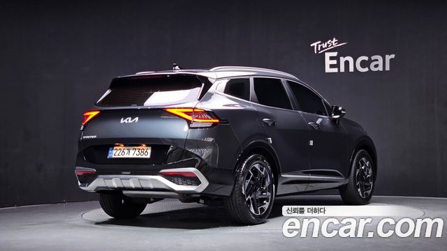 Kia Sportage 2022 — photo 2