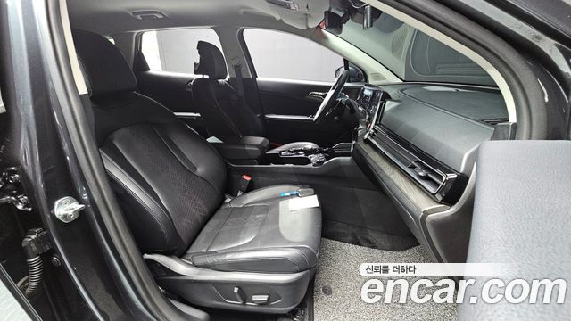 Kia Sportage 2022 — photo 16