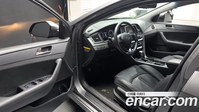 Hyundai Sonata 2018 — photo 13