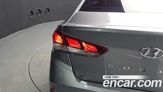 Hyundai Sonata 2018 — photo 9