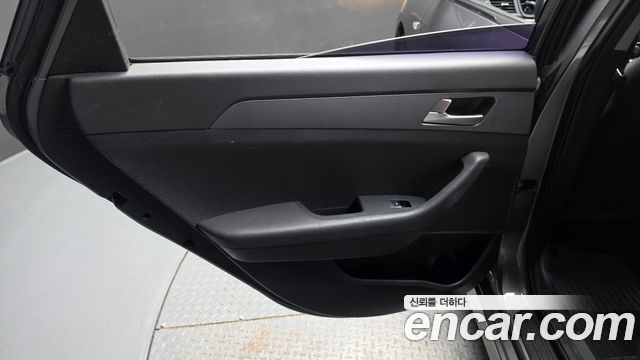 Hyundai Sonata 2018 — photo 15