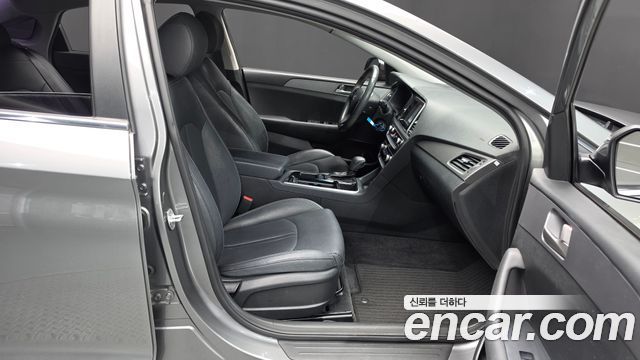 Hyundai Sonata 2018 — photo 16