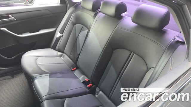 Hyundai Sonata 2018 — photo 29