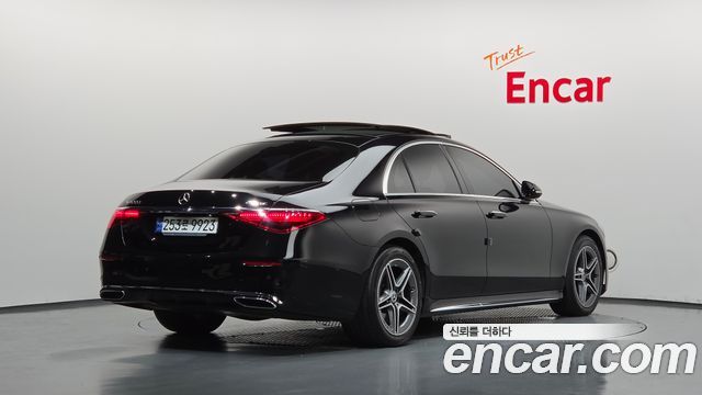Mercedes-Benz S-Class 2021 — photo 2