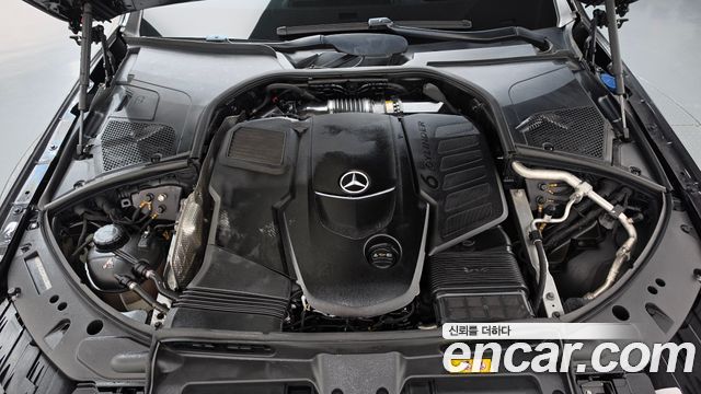 Mercedes-Benz S-Class 2021 — photo 6