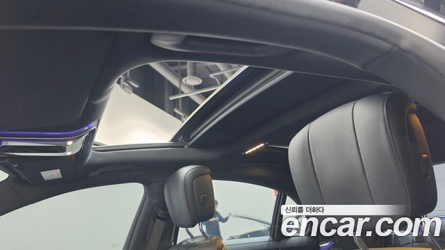 Mercedes-Benz S-Class 2021 — photo 26