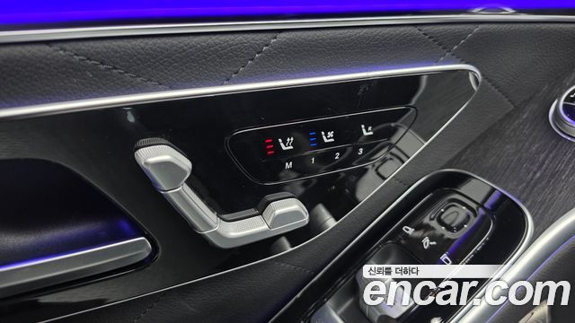 Mercedes-Benz S-Class 2021 — photo 32
