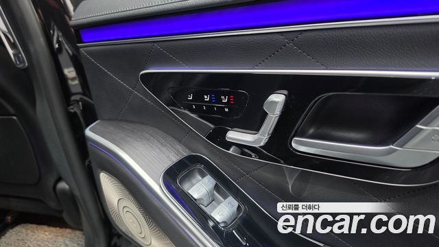 Mercedes-Benz S-Class 2021 — photo 36