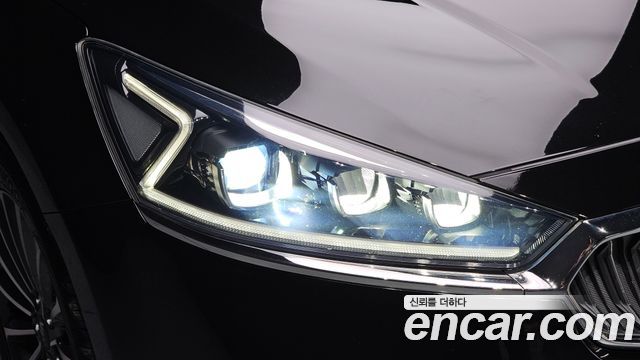 Kia K7 2017 — photo 8